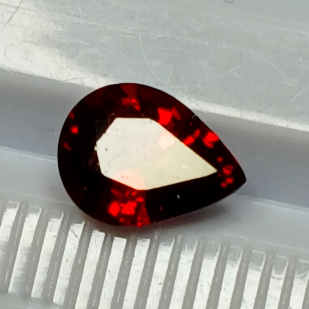 Red Teardrop Garnet Gemstone 8x6mm